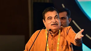 PTI : Bombay High Court Orders Removal of 'Vile and Abusive' Social Media Posts against Nitin Gadkari